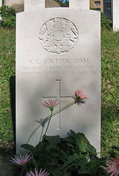 Headstone of Alexander Christie Sinton 1898 - 1943