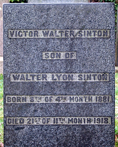 Headstone of Victor Walter Sinton 1881- 1918