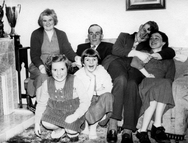 Alice and Robert Sinton in their house in Laurelvale, circa 1955.