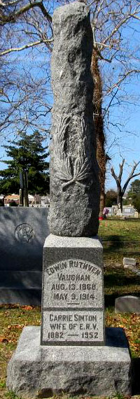 Headstone of Carrie Beattie Vaughan (née Sinton) 1882 - 1952, image 1