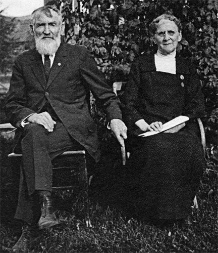 Lucius and Frances celebrate their 50th Wedding Anniversary in 1921