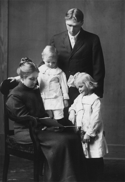 The Willett Family - circa 1913